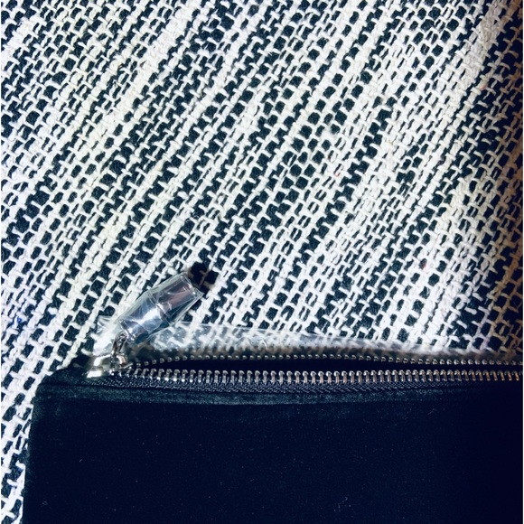 GUCCI Black Velvet GWP Zipper Pouch. Silver Zipper with Bamboo design on Pull. - Picture 5 of 11